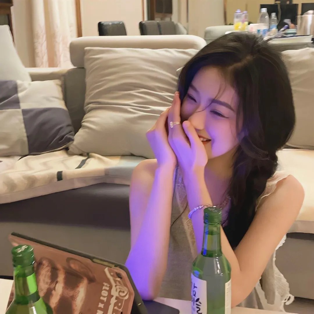 晴时多云 海报